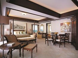 Shangri-La Mactan, Cebu