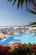 The Cliff Bay, by PortoBay