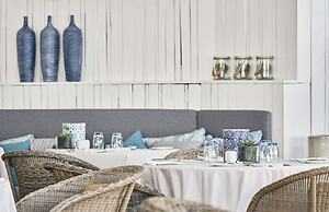 The Cliff Bay, by PortoBay