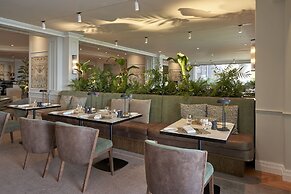 The Cliff Bay, by PortoBay