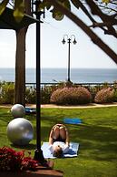 The Cliff Bay, by PortoBay