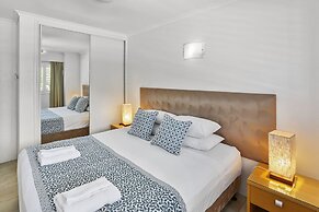 Agincourt Beachfront Apartments