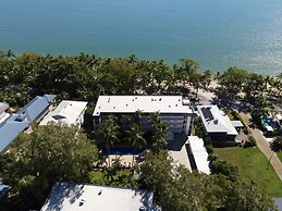 Agincourt Beachfront Apartments