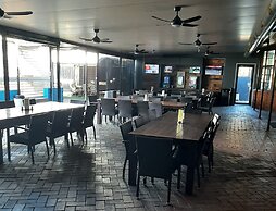 Peppermill Inn