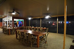 Peppermill Inn