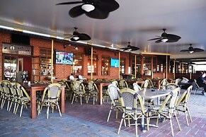 Peppermill Inn