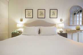 Despotiko Hotel