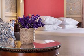 Despotiko Hotel
