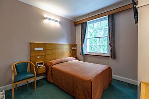 Nayland Hotel