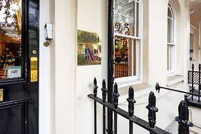 Nayland Hotel