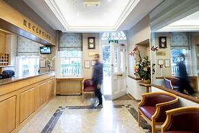 Nayland Hotel