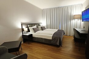 B99 Hotel