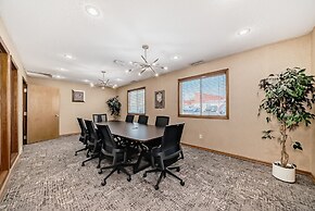 Stony Plain Inn and Suites