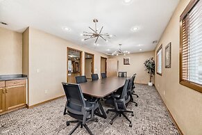 Stony Plain Inn and Suites