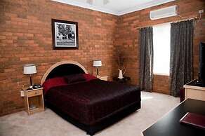 The Charles Sturt Motor Inn