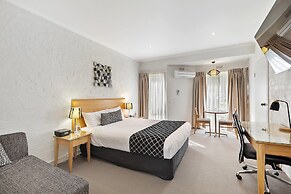 Comfort Inn Coach & Bushmans