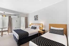 Comfort Inn Coach & Bushmans