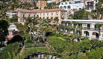 Palazzo Murat Hotel