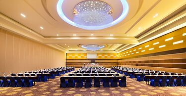 Novotel Manado Golf Resort & Convention Center