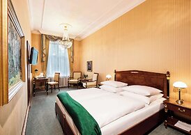 Best Western Premier Grand Hotel Russischer Hof