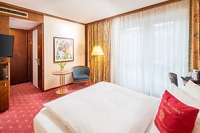 Best Western Premier Grand Hotel Russischer Hof