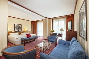 Best Western Premier Grand Hotel Russischer Hof