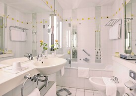 Best Western Premier Grand Hotel Russischer Hof