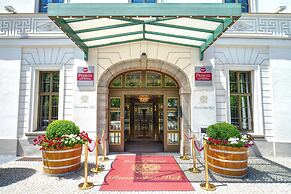 Best Western Premier Grand Hotel Russischer Hof