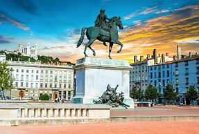 Ibis Styles Lyon Gorge de Loup Saphir
