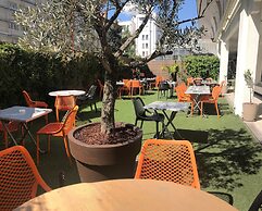 Ibis Styles Lyon Gorge de Loup Saphir