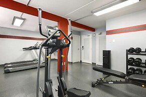 Travelodge by Wyndham Edmonton West