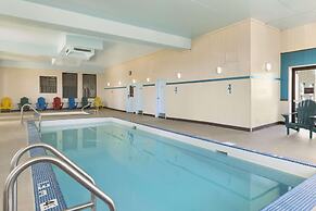 Travelodge by Wyndham Edmonton West