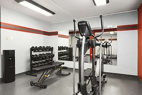 Travelodge by Wyndham Edmonton West