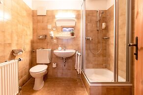 Hotel Sauerlacher Post