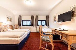 Hotel Sauerlacher Post