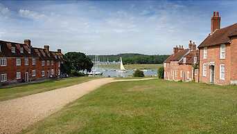 Master Builders House Hotel