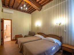 Logis Hôtel De La Cloche