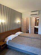 Logis Hôtel De La Cloche