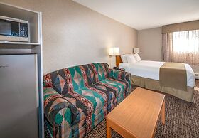 Coast Fort St. John Hotel