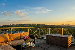 Executive Plaza Hotel Metro Vancouver