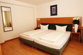 Memphis Hotel