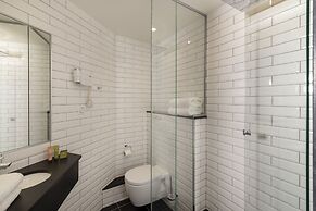 Hotel Pavillon Monceau by Happy Culture