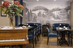 Hotel Pavillon Monceau by Happy Culture