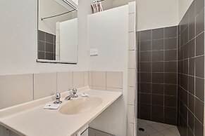 Hotel Tropiq