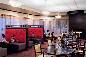 Four Points by Sheraton Winnipeg South