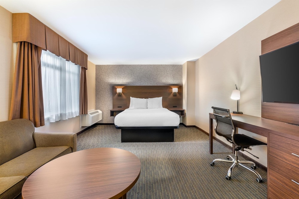 Best Western Plus Mission City Lodge