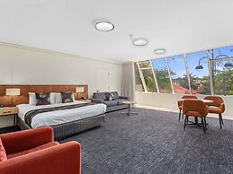 Mantra Meridien Adelaide