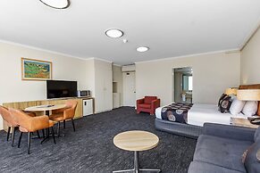 Mantra Meridien Adelaide