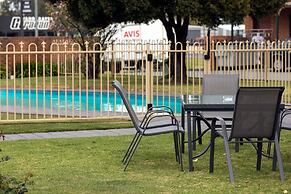 Advance Motel