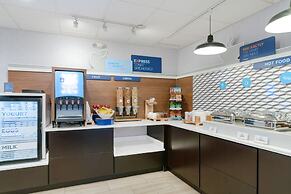 Holiday Inn Express Prince Frederick by IHG